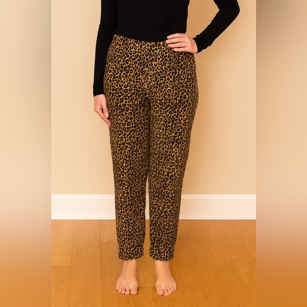 💙 5 for $25 💙 Leopard Print Pants